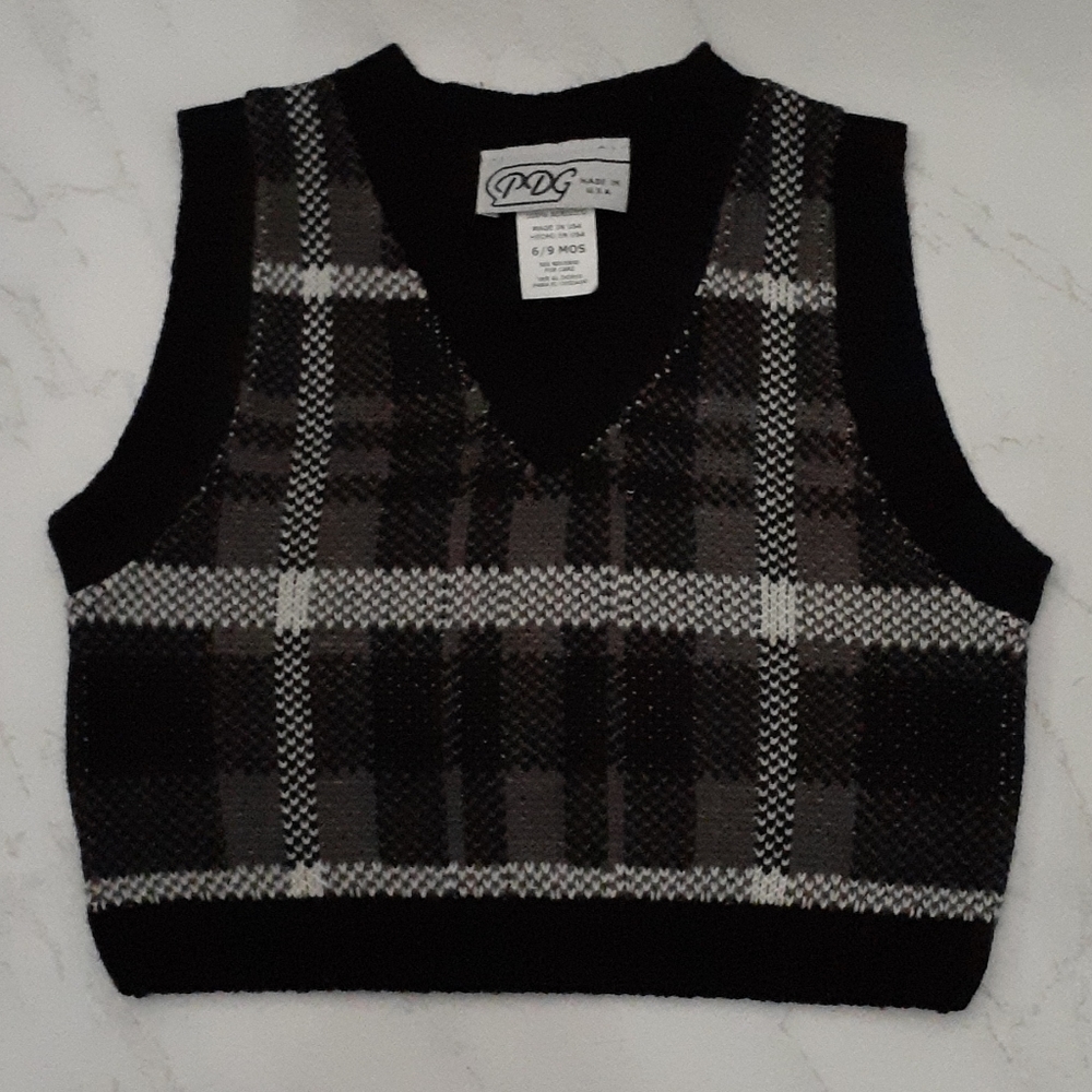 6/9M baby Vests
